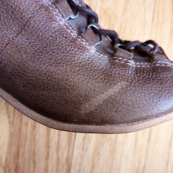 [SOLD] Felmini Soft Pebbled Leather Lace Up Peep Toe Portugal Block Heel Bootie - Picture 10 of 16